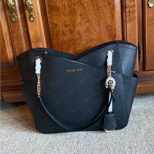 Michael Kors Jet Set Large Saffiano Leather Tote Bag